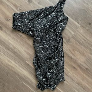 Heartloom embellished sequin dress.